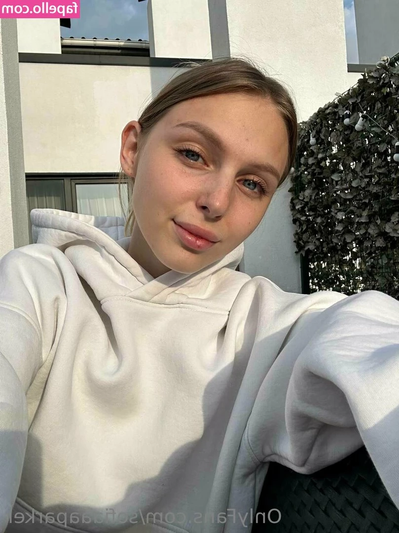 sofiaaaparker - 41 SEC  FUN TIMES WITH THIS HOT BLONDE WITH A BIG OLE BOOTY   My 1ST