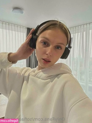 sofiaaaparker - Cum with me in the shower