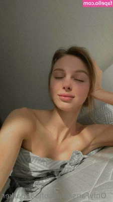 sofiaaaparker - Service station showers