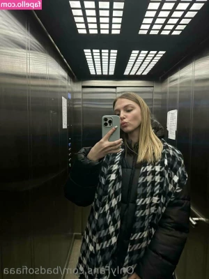 sofiaaaparker - https://onlyfans.com/749517273/sheilaortegaoff