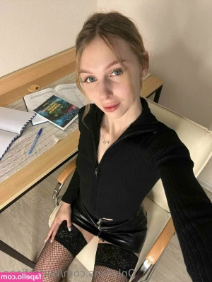 sofiaaaparker - Let me see that thong