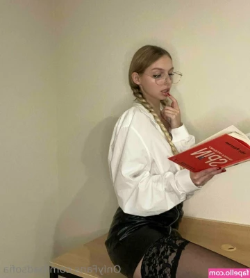 sofiaaaparker - Ass-Blasting  Massive Ass Load of CUM   I take 7 toys in my ass  Each