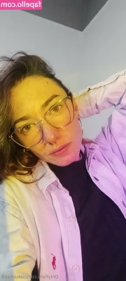 sakurita89 - Having some fun in my car! ID#132  Running some errands but needed to