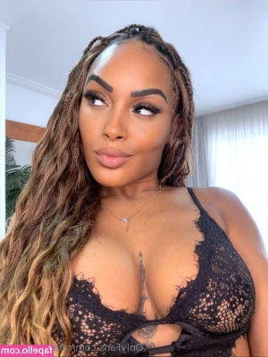 rafaela.santos [ rafaela-santos ] - Cara