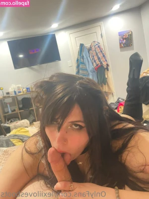 lexiilovesboots - Boy underwear looks so good on me??