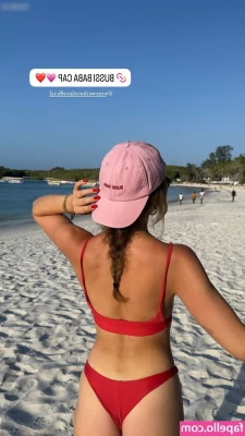 Alina Sophie Holst [ alina-sophie-holst ] - Just a lil tiktok I made   I always eat it good