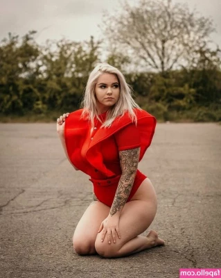 Tizeax - tell me what your thoughts are when you see your vixen