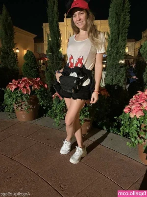 angeliquesage - Do you think I'm a girlfriend material?😈