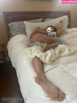angeliquesage - it's motherfuckin friday! which means I will be naked outside 🌞