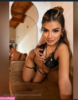 zoecherrypie - What else does this picture need....? 🍆💦💦💦