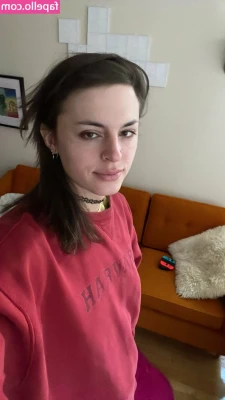 Sophie Lovely [ sophie-lovely ] - No makeup blowjob in the dark
