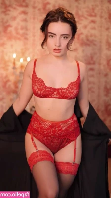 Lira__Karina [ lira-karina ] - say Hi back!