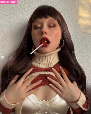 Marieejoan - Now available for your cumming pleasure  Video is in Color