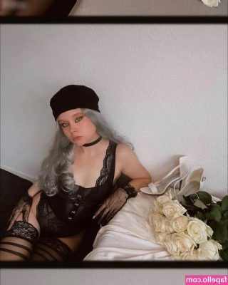 Marieejoan - How much do you want to fuck me    Lmk baby