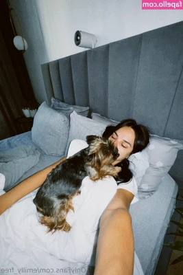 emilly_free [ emilly-free ] - The Best Feeling Ever 🥰
