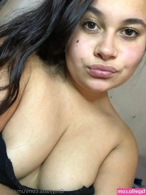 umalunai - Boobs or nipples