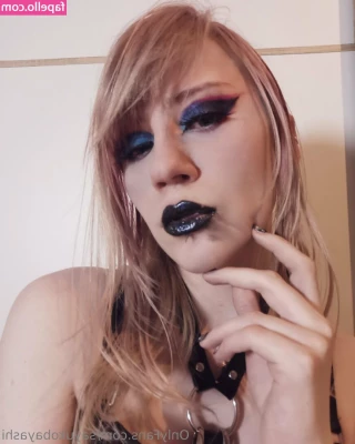 sayukobayashi - like this if u want to take off my shirt hehe