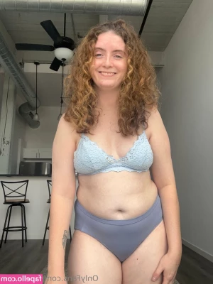 myka1996 - I decided to watch one of the hottest videos i ve taken of myself