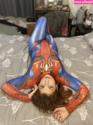lifeofnessavip - I get so horny sometimes. Cum thru and get ya dick wet...