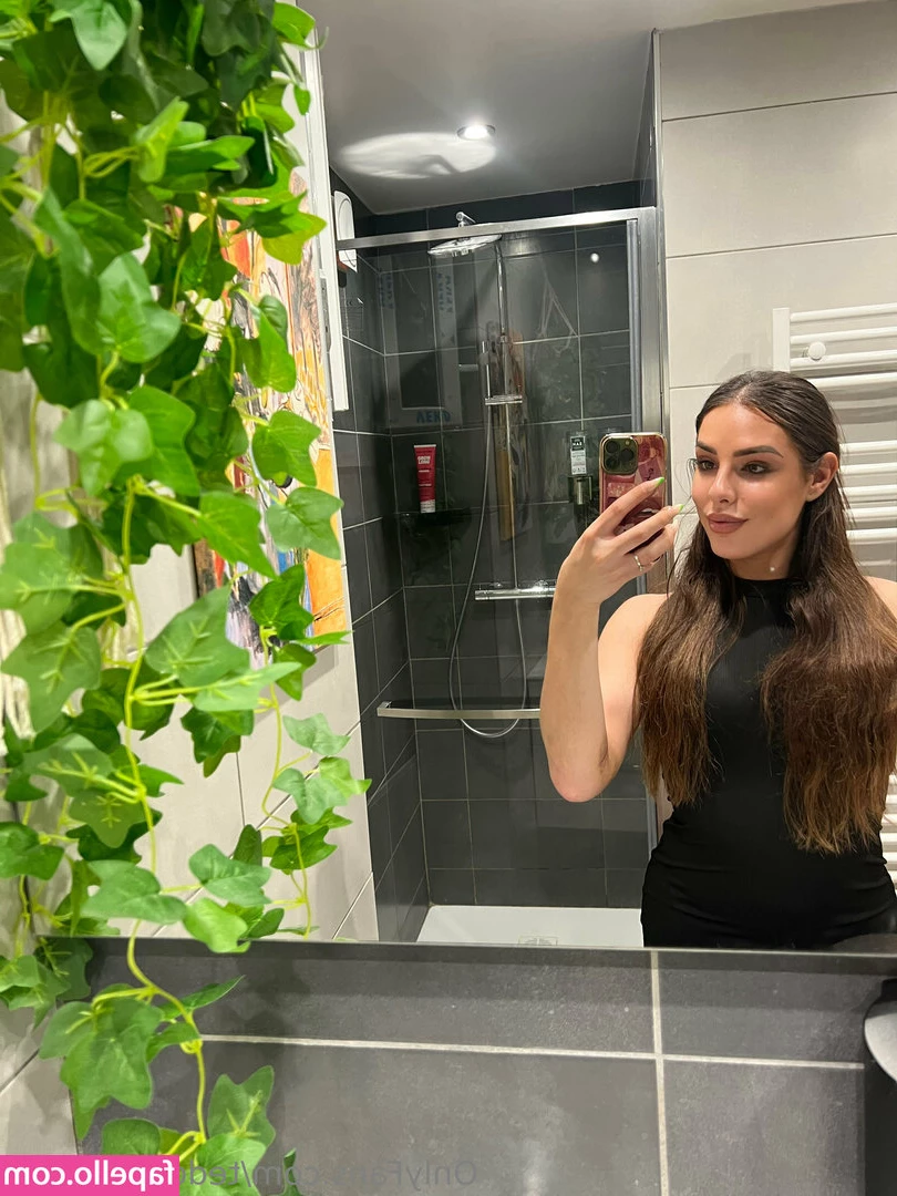 carlababyfree - Feeling EXTRA cute and breedable today, had my hair done like this