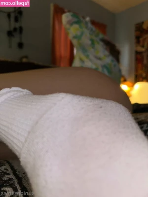 xsunidreamsso - thursday = new FULL LENGTH video  TRIPLE ORGASM JACUZZI MASTURBATION