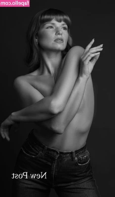 Darcie_Louise_Model [ darcie-louise-model ] - Shower scene with my face