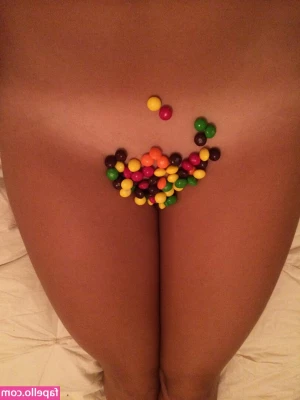 Lucinda Aragon [ lucinda-aragon ] - Hey hun   are you bored of blowjobs