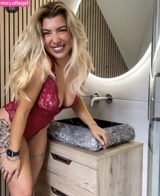 Olivia Buckland [ olivia-buckland ] - I’ll let you do anything you want to my holes