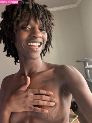 nakitapowers - Photos  Cutie cutie ass ass