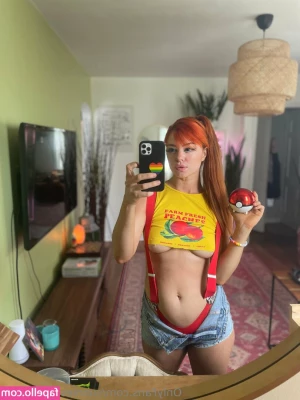 sunniestreamsfree - Bath time