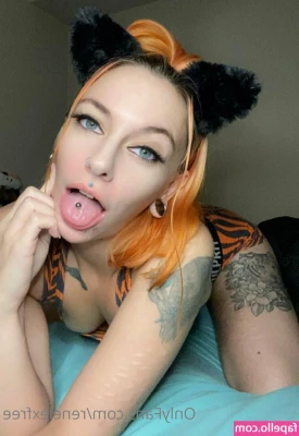 renelexfree - Cum and bend me over.... 😈