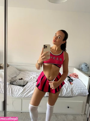 libbywood - Feeling very cuddly today, would you join? [20 pictures]