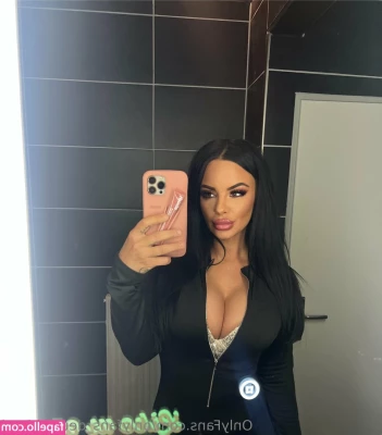 onlyfans_deutschland [ onlyfans-deutschland ] - perfect size to be thrown around
