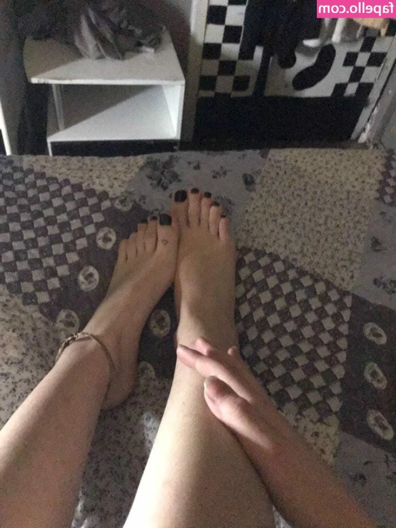 isa.guim [ isa-guim ] - If I moved to another platform  would you follow my pretty pussy