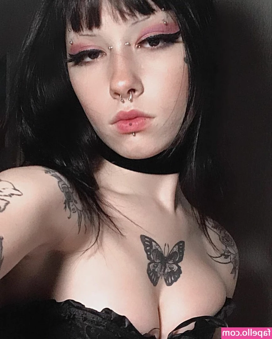 isa.guim [ isa-guim ] - Gift me daddy