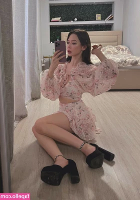 slaty_sugar [ slaty-sugar ] - I m online rn so you know what that means