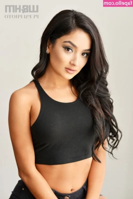Hannah Ferraez [ hannah-ferraez ] - Talk dirty to me baby