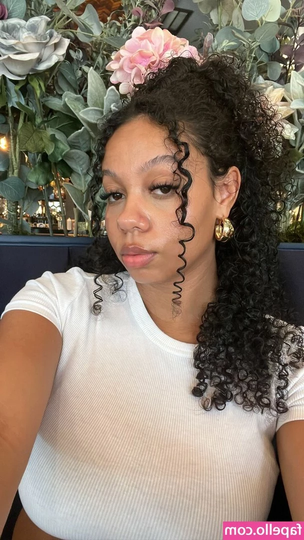 Curlsbyjayy - 𝒱𝒾𝓉𝒶𝓂𝒾𝓃 𝒟
