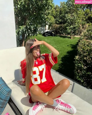 madelineprescottvip - Just a cute little red Valentine s foxy for you  I hope you don t