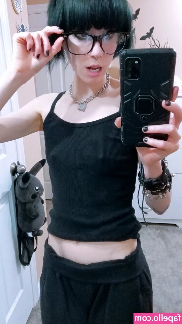 Sugarmucus - Sunday funday... who wants to play today? 😈❤️