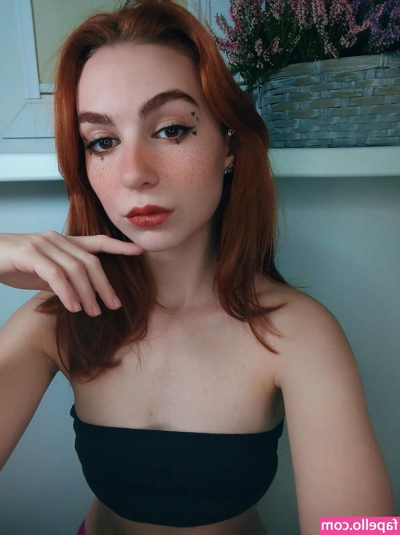 Mia_MiMi [ mia-mimi ] - Sometimes  two fingers are enough to give pleasure to women and