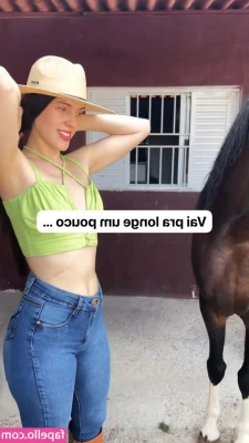 Geandra Bazzanella - Trending Content Set