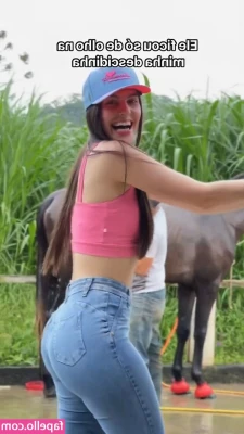 Geandra Bazzanella [ geandra-bazzanella ] - Would you love to get a lap dance?💋😈