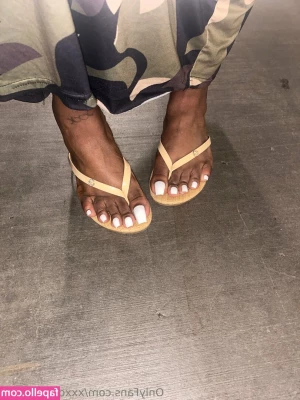 xxxquisitesoles - Happy Holidays!