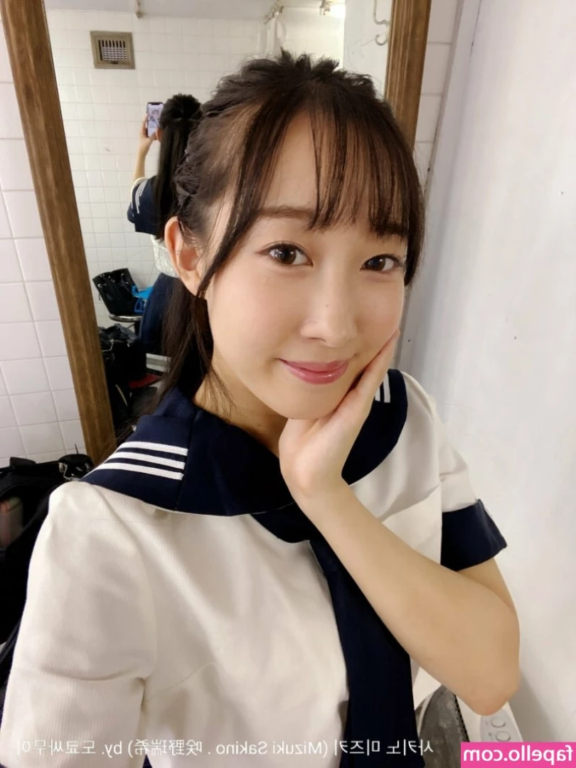 Mizuki Sakino [ mizuki-sakino ] - Mi sa che ho fatto un po  la cattiva in questi giorni e mi hanno