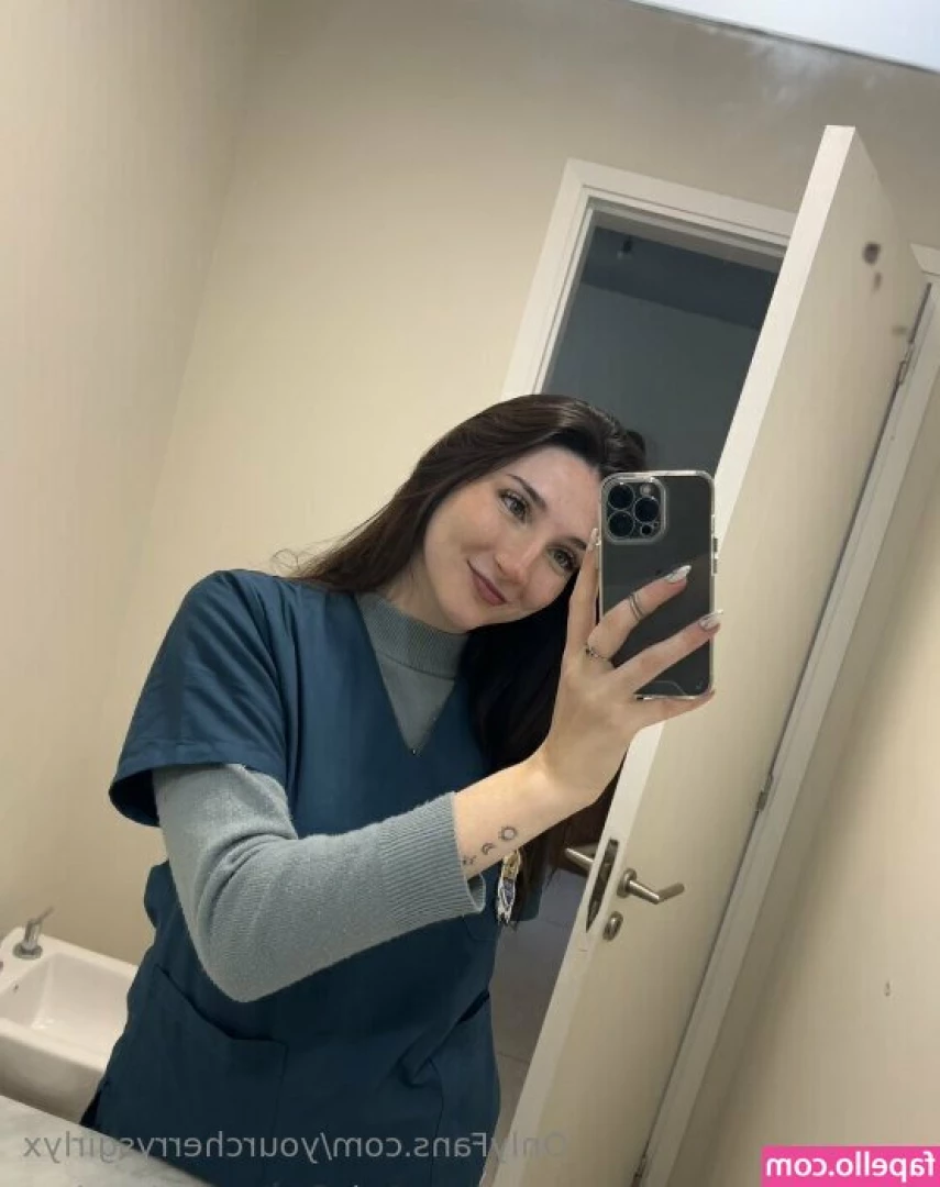 yourcherrysgirlyx [ yourcherrysgirlyx-6 ] - Christmas is very soon so it s time to get into the Christmas spirit