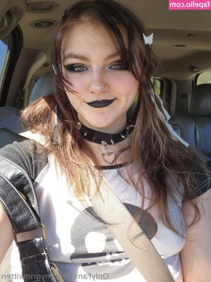 mygrimkitten - Making Christmas content today  Dm me if you need a custom XXXmas