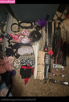 mygrimkitten - Like this ifu Wish your cock could replace my fingers  cos I do   x