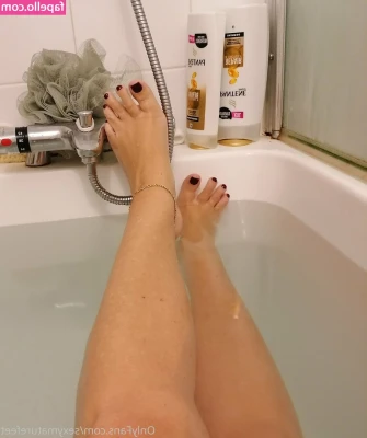 sexymaturefeet - HAPPPPY 4TH OF JULY BABESS ❤️💙 what are you doing today?