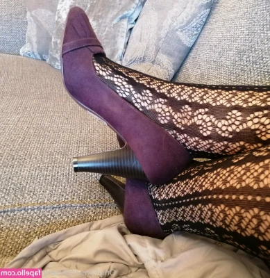 sexymaturefeet - Dress shirt button popping. and inflation w/ (farts)